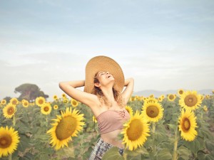 Thrive, Don't Just Survive: 5 Pillars of a Vibrant Life Thrive, Don't Just Survive: 5 Pillars of a Vibrant Life